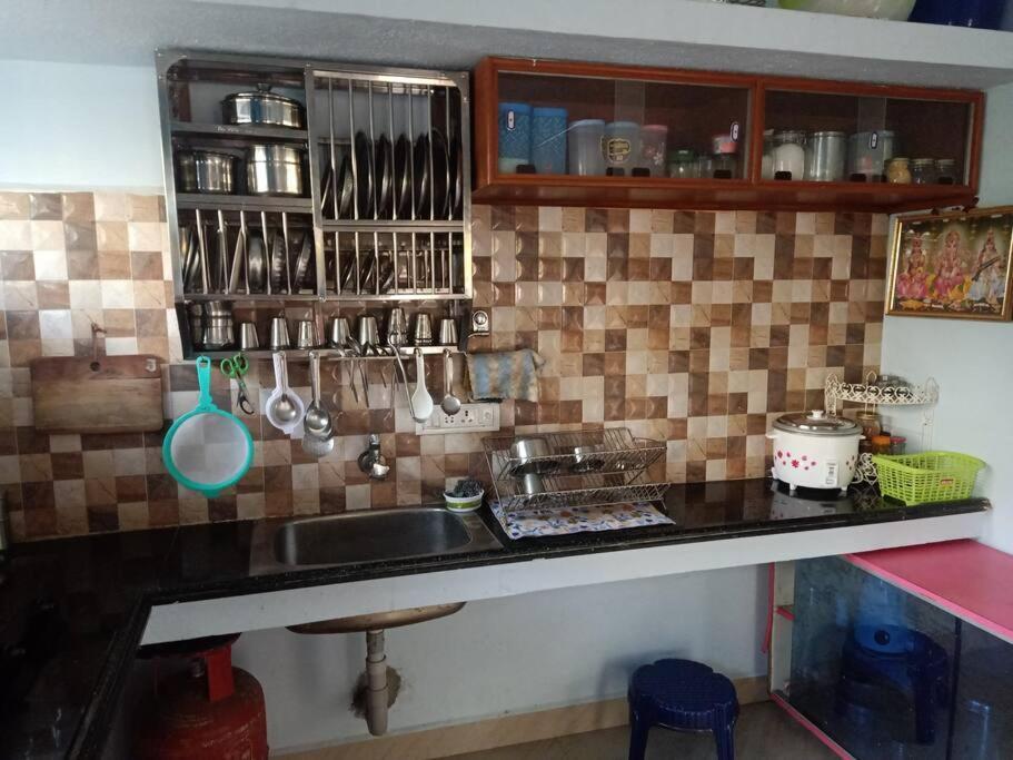 Yelagiri Ram Cottage @Home With Kitchenette Full Exterior photo